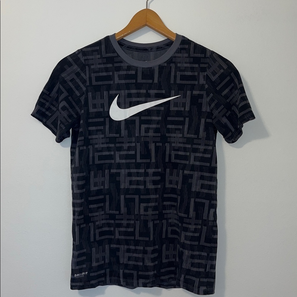 NIKE Elite Logo Youth Large Athletic Cut Short Sleeve Tee Dri-Fit Black Swoosh